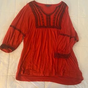 A Pea in the Pod Maternity Shirt